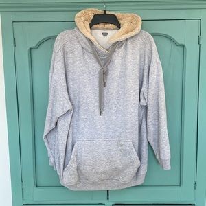 aerie Hoodie. Small. Fleece lined hood and front pocket. Gray